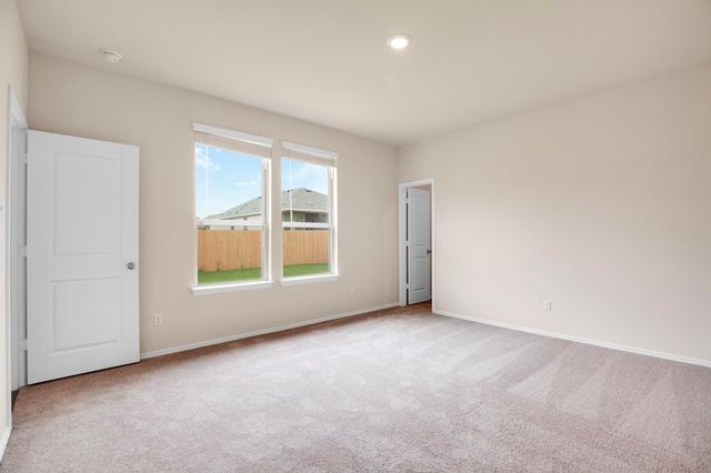 200 Janice RD, Taylor, TX 76574