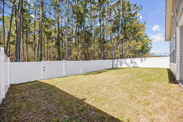 3725 Park Pointe Ave., Little River, SC 29566