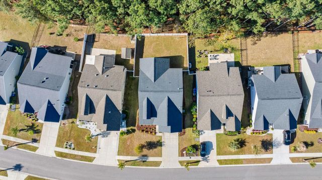 3725 Park Pointe Ave., Little River, SC 29566