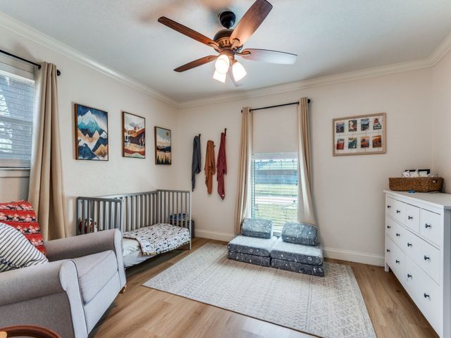 716 Thousand Oaks Drive, Hurst, TX 76054