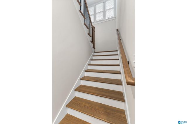 4522 VILLAGE GREEN WAY, Hoover, AL 35226