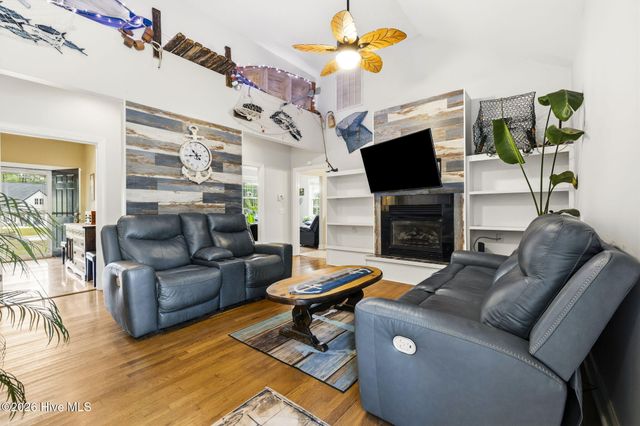 231 Berryknoll Drive NW, Calabash, NC 28467