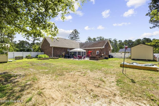 231 Berryknoll Drive NW, Calabash, NC 28467