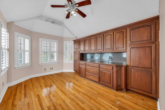 21 Aiken Street, Charleston, SC 29403