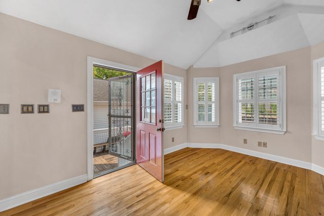 21 Aiken Street, Charleston, SC 29403