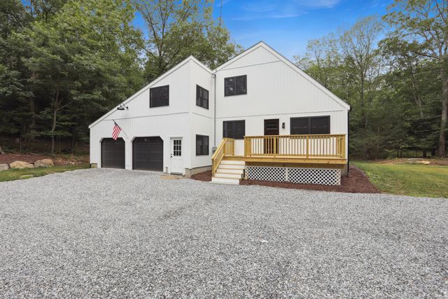 69 Punkup Road, Oxford, CT 06478