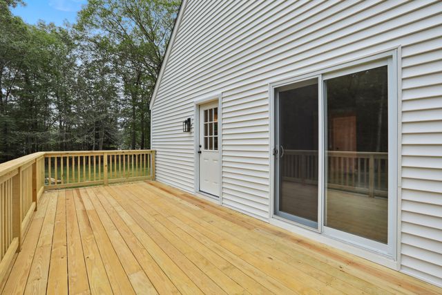 69 Punkup Road, Oxford, CT 06478
