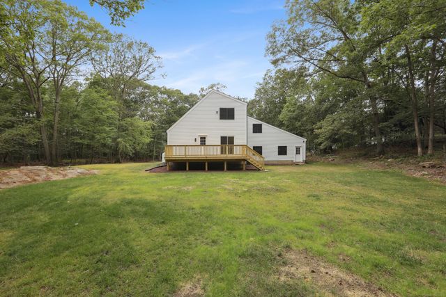 69 Punkup Road, Oxford, CT 06478