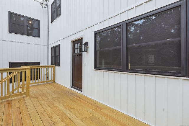 69 Punkup Road, Oxford, CT 06478