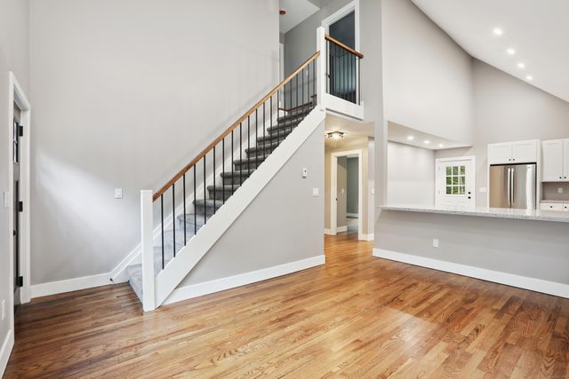 69 Punkup Road, Oxford, CT 06478