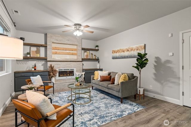 1906 192nd street Court E, Spanaway, WA 98387