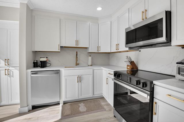 7455 Glendevon Lane 206, Delray Beach, FL 33446