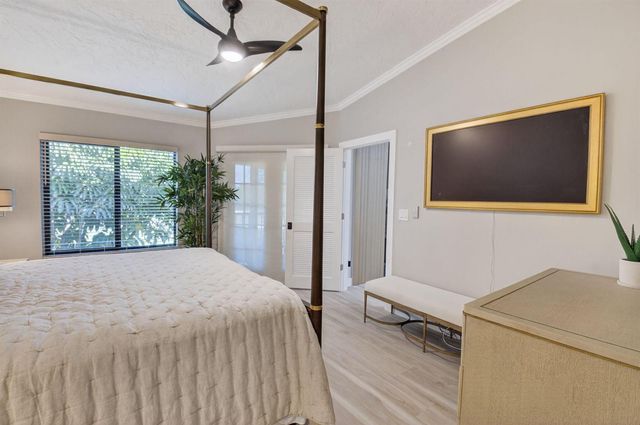 7455 Glendevon Lane 206, Delray Beach, FL 33446