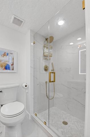 7455 Glendevon Lane 206, Delray Beach, FL 33446