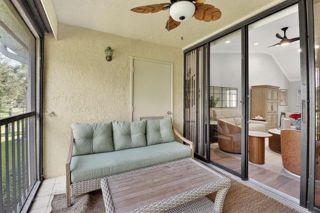 7455 Glendevon Lane 206, Delray Beach, FL 33446