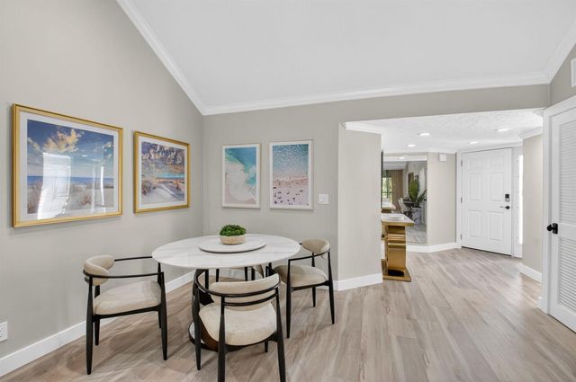 7455 Glendevon Lane 206, Delray Beach, FL 33446