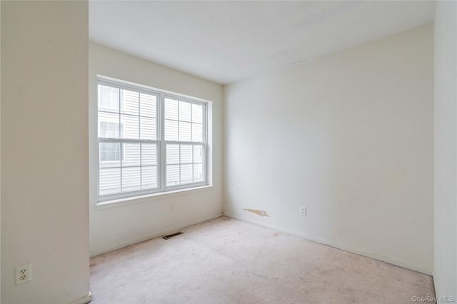 23 Alexander Drive, Washingtonville, NY 10992