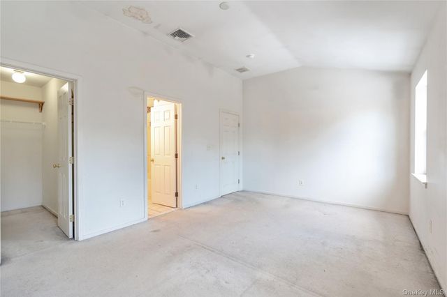 23 Alexander Drive, Washingtonville, NY 10992