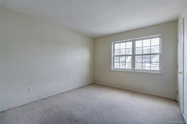 23 Alexander Drive, Washingtonville, NY 10992