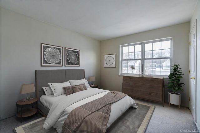 23 Alexander Drive, Washingtonville, NY 10992