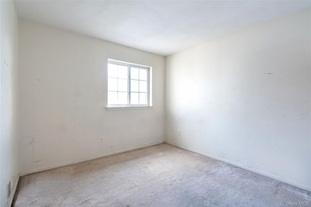 23 Alexander Drive, Washingtonville, NY 10992