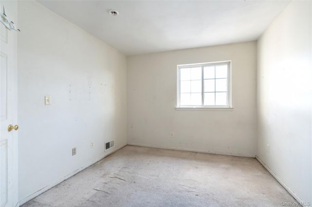 23 Alexander Drive, Washingtonville, NY 10992