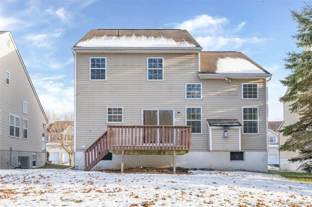 23 Alexander Drive, Washingtonville, NY 10992