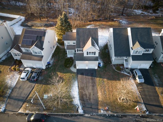 23 Alexander Drive, Washingtonville, NY 10992