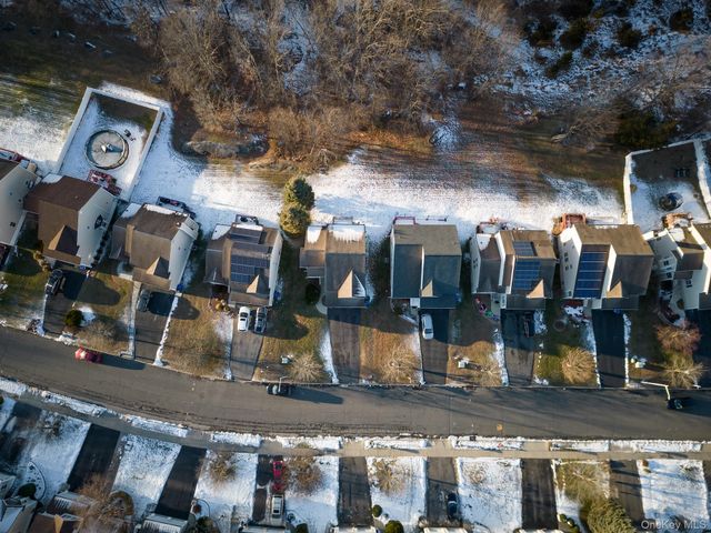 23 Alexander Drive, Washingtonville, NY 10992