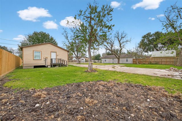 709 Center Street, Richmond, TX 77469