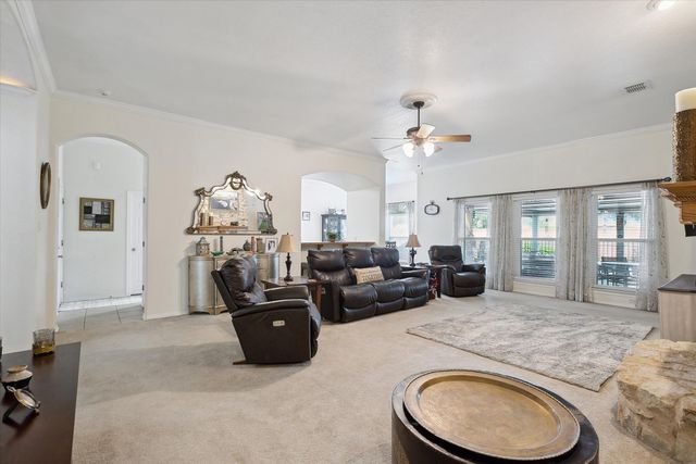 568 Willowview Drive, Saginaw, TX 76179