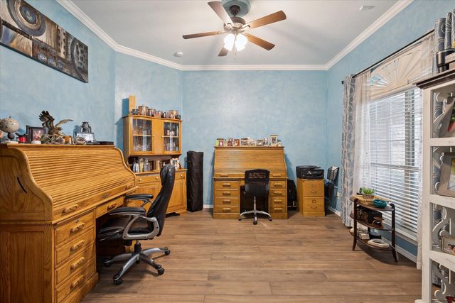 568 Willowview Drive, Saginaw, TX 76179