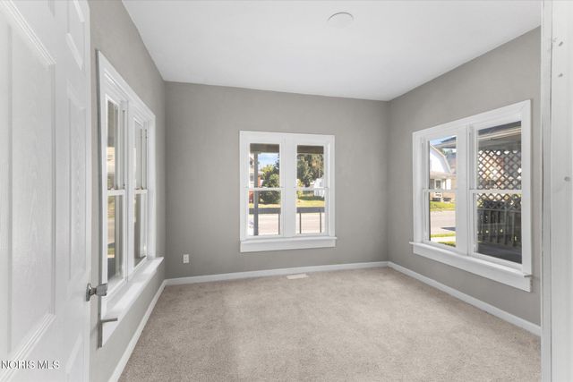 1204 Navarre Avenue, Toledo, OH 43605