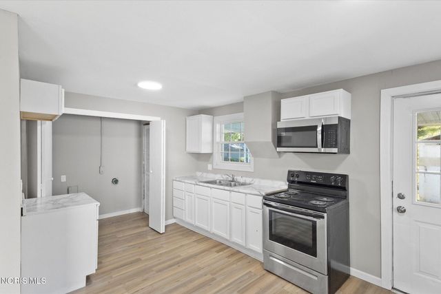 1204 Navarre Avenue, Toledo, OH 43605