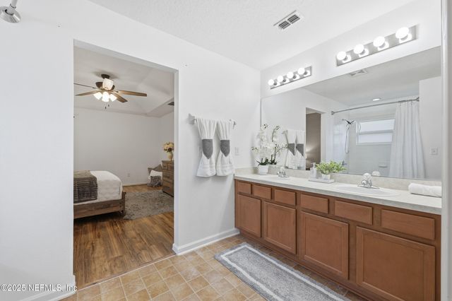 131 N TWIN MAPLE Road, St. Augustine, FL 32084