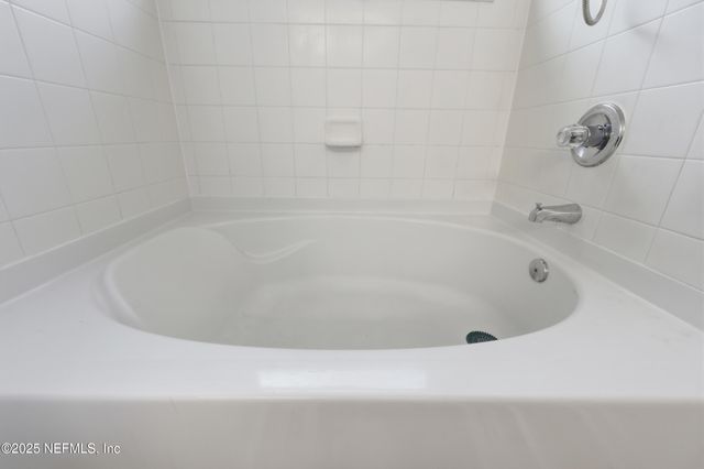 131 N TWIN MAPLE Road, St. Augustine, FL 32084