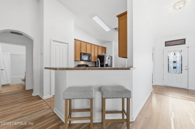 131 N TWIN MAPLE Road, St. Augustine, FL 32084