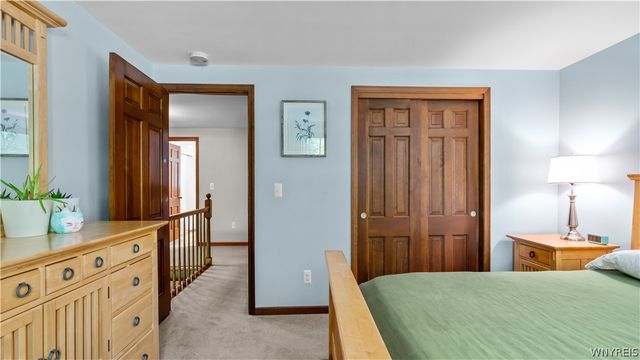 55 Tanglewood Drive West, Orchard Park, NY 14127