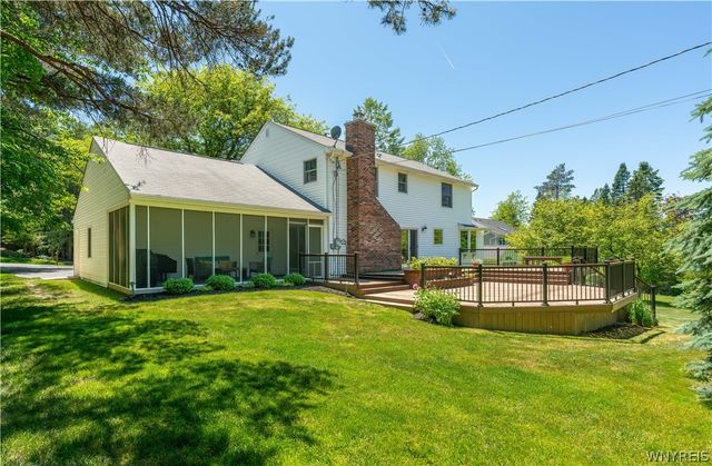 55 Tanglewood Drive West, Orchard Park, NY 14127