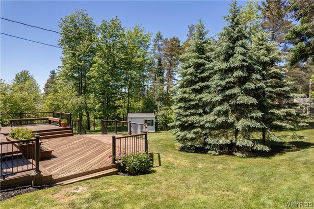 55 Tanglewood Drive West, Orchard Park, NY 14127