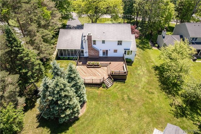 55 Tanglewood Drive West, Orchard Park, NY 14127