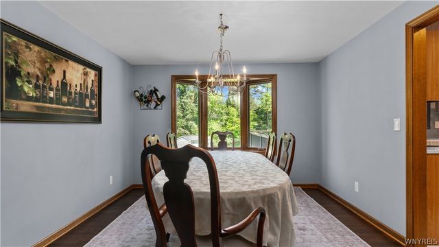 55 Tanglewood Drive West, Orchard Park, NY 14127