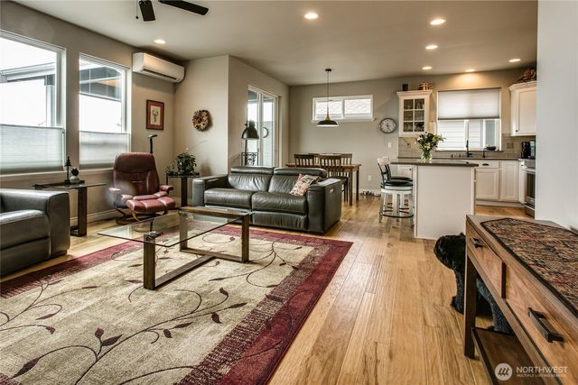 822 Blackwood Court, Bellingham, WA 98226