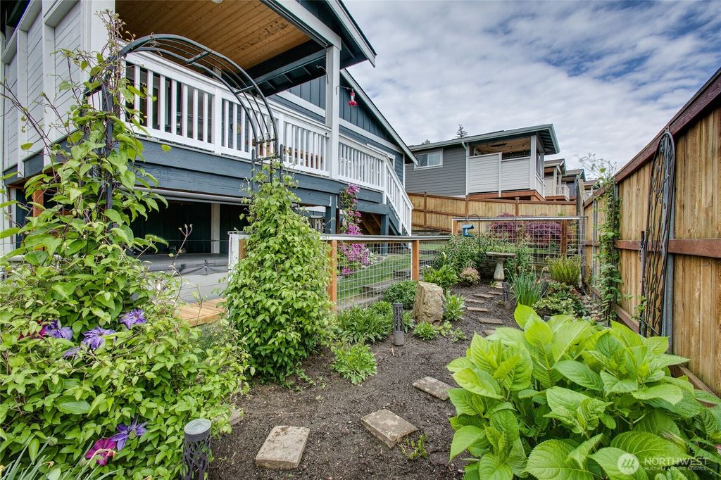822 Blackwood Court, Bellingham, WA 98226