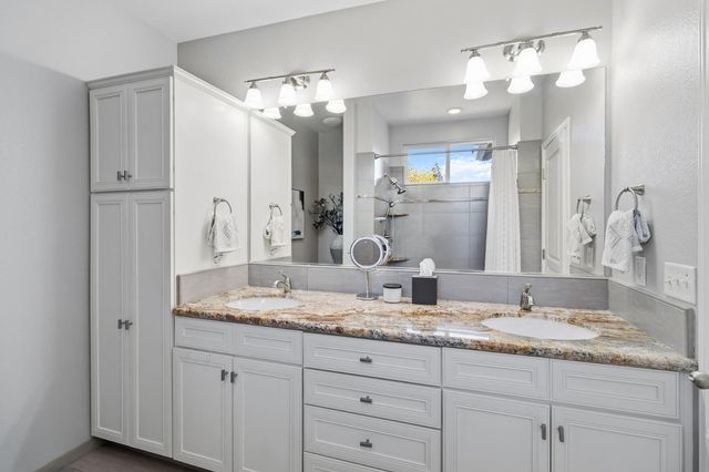 750 Shasta Oaks Ct., Roseville, CA 95678