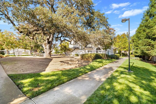 750 Shasta Oaks Ct., Roseville, CA 95678