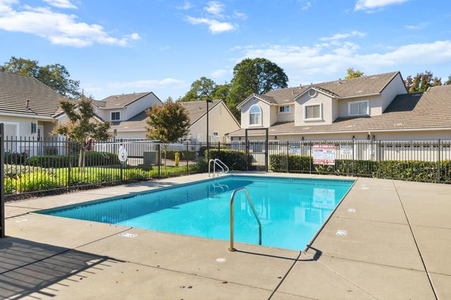 750 Shasta Oaks Ct., Roseville, CA 95678