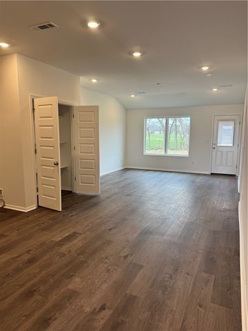 2807A N Denver Street, Siloam Springs, AR 72761