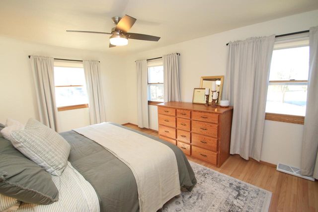 N67W30777 Swallow LANE, Hartland, WI 53029