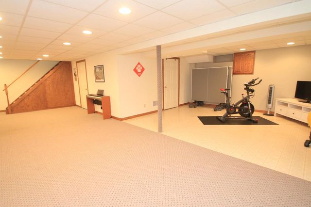 N67W30777 Swallow LANE, Hartland, WI 53029